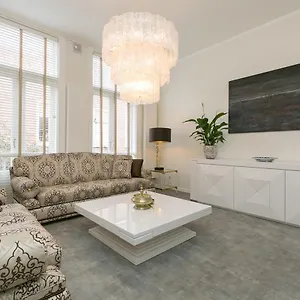 https://the-city-palace.thehaguehotels.net
