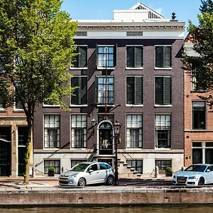 https://hotel-seven-one-seven.amsterdamhotelsnl.com